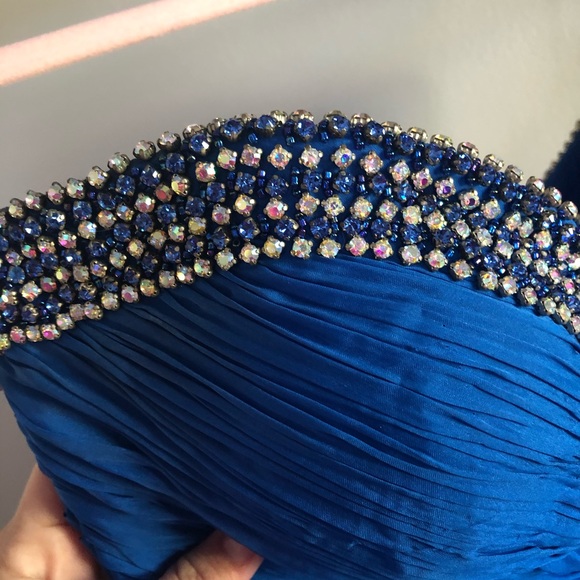 Jovani couture gown Pageant - Picture 4 of 6